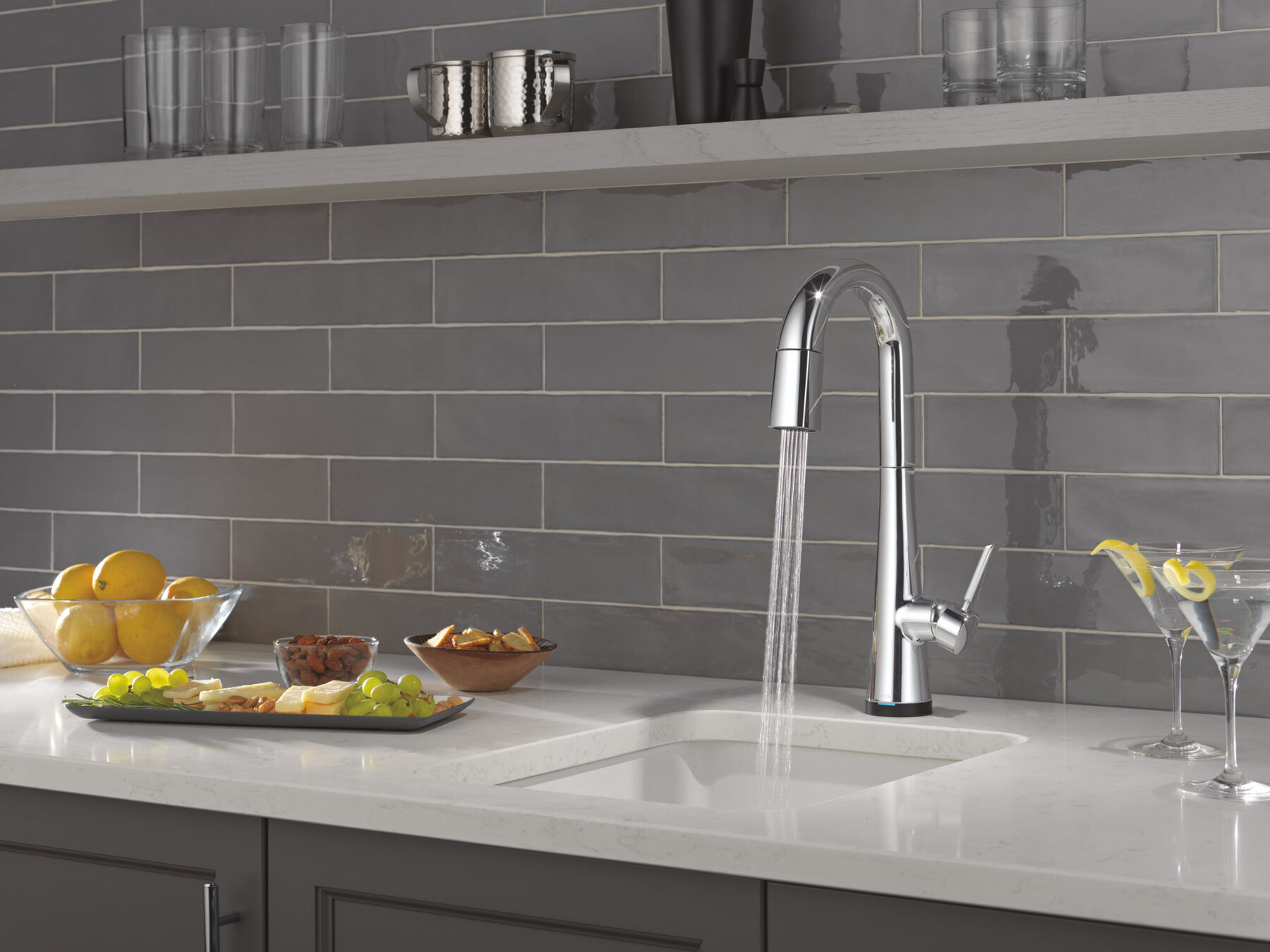 Touch2O® Bar / Prep Faucet with Touchless Technology, image 11