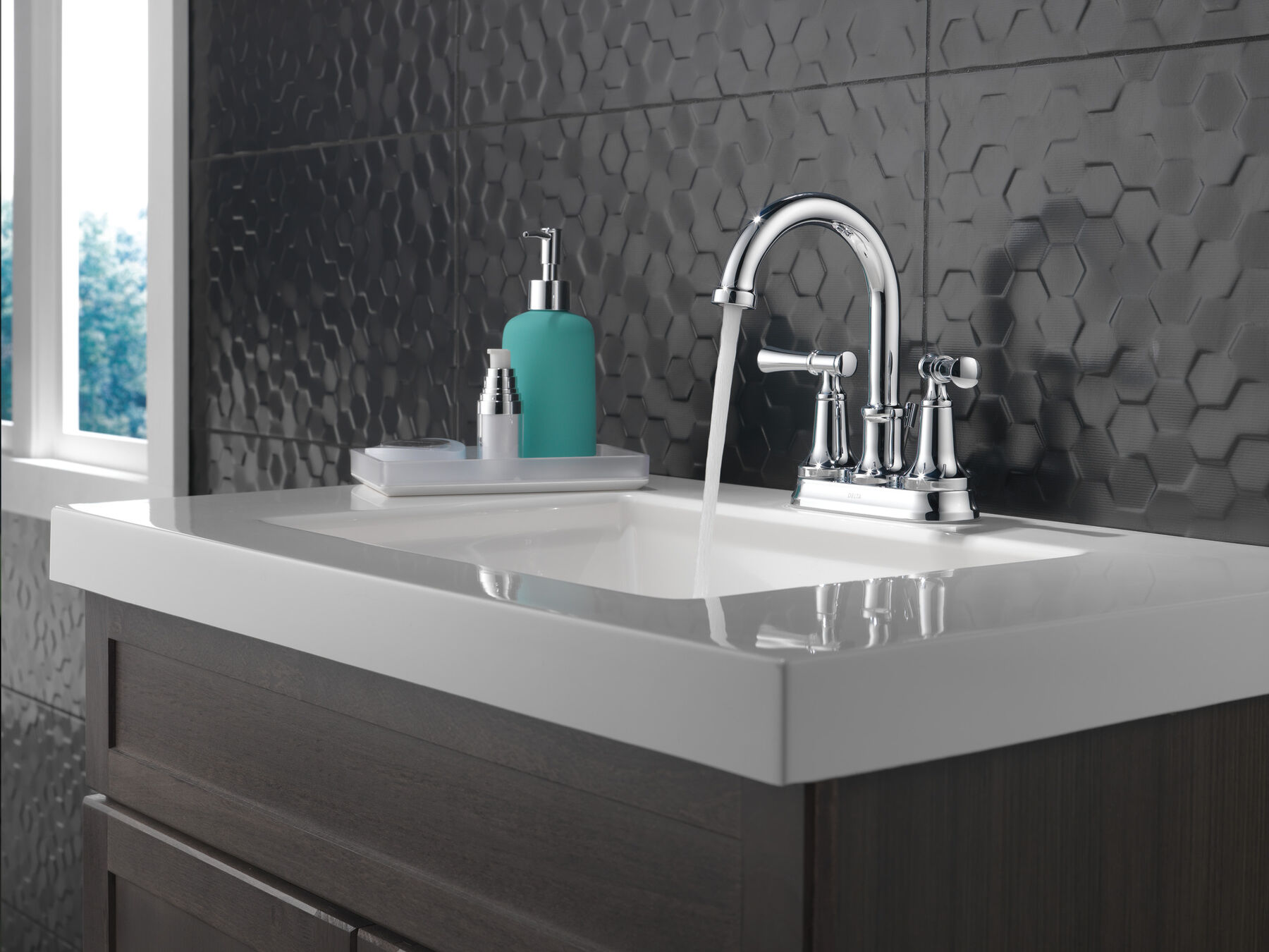 Llave para baño de combinación con dos manijas, imagen 3