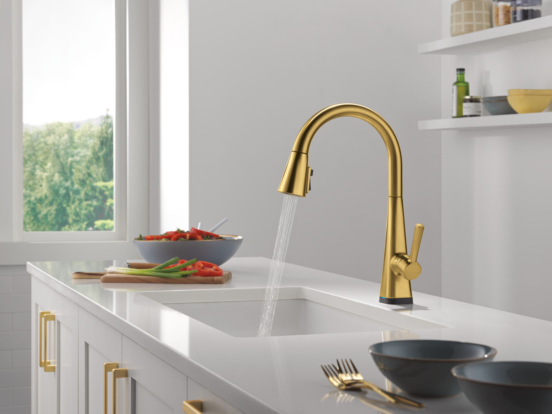 Touch2O Pull-Down Kitchen Faucet with Soap Dispenser Bundle, image 13