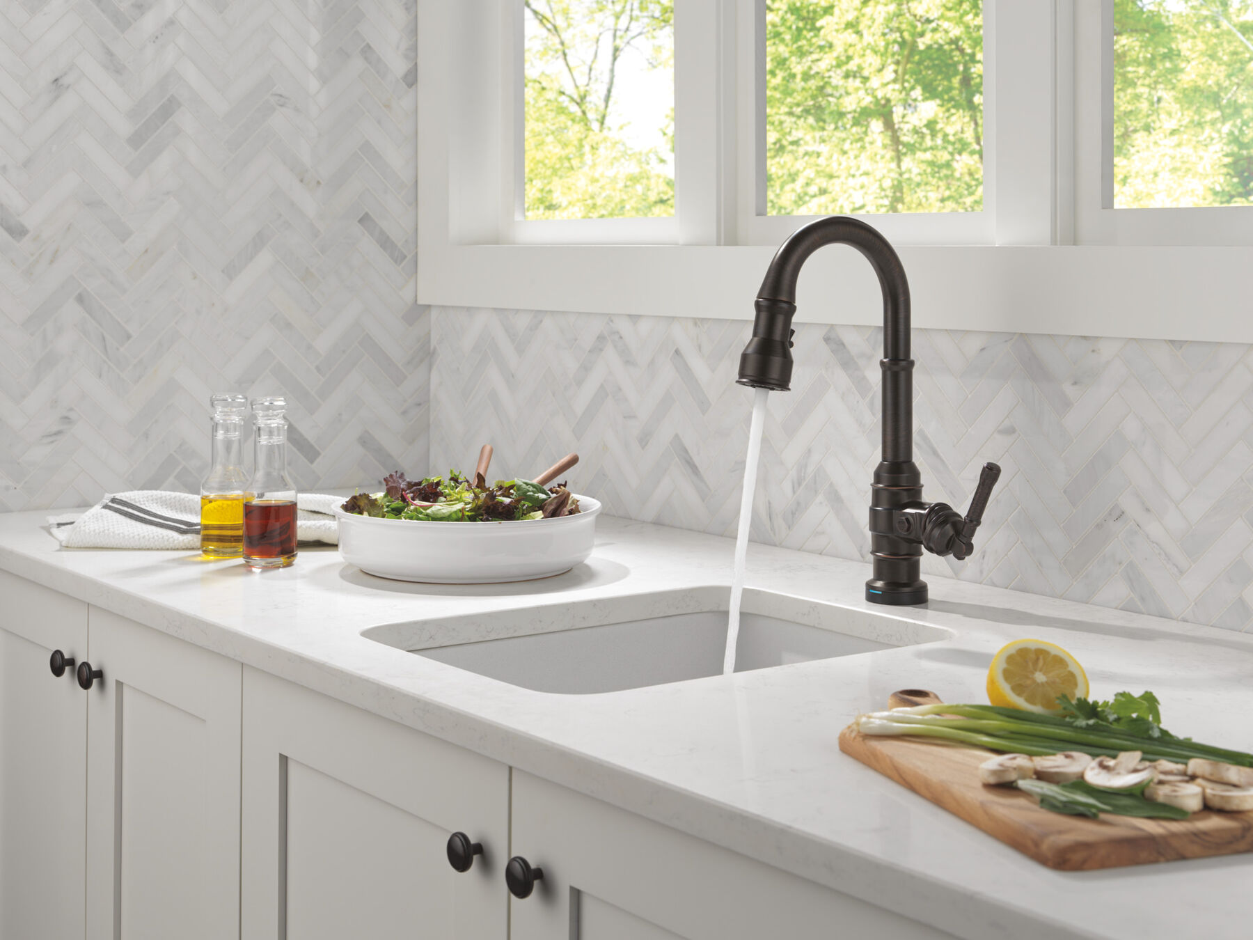 Touch2O® Bar / Prep Faucet with Touchless Technology, image 6