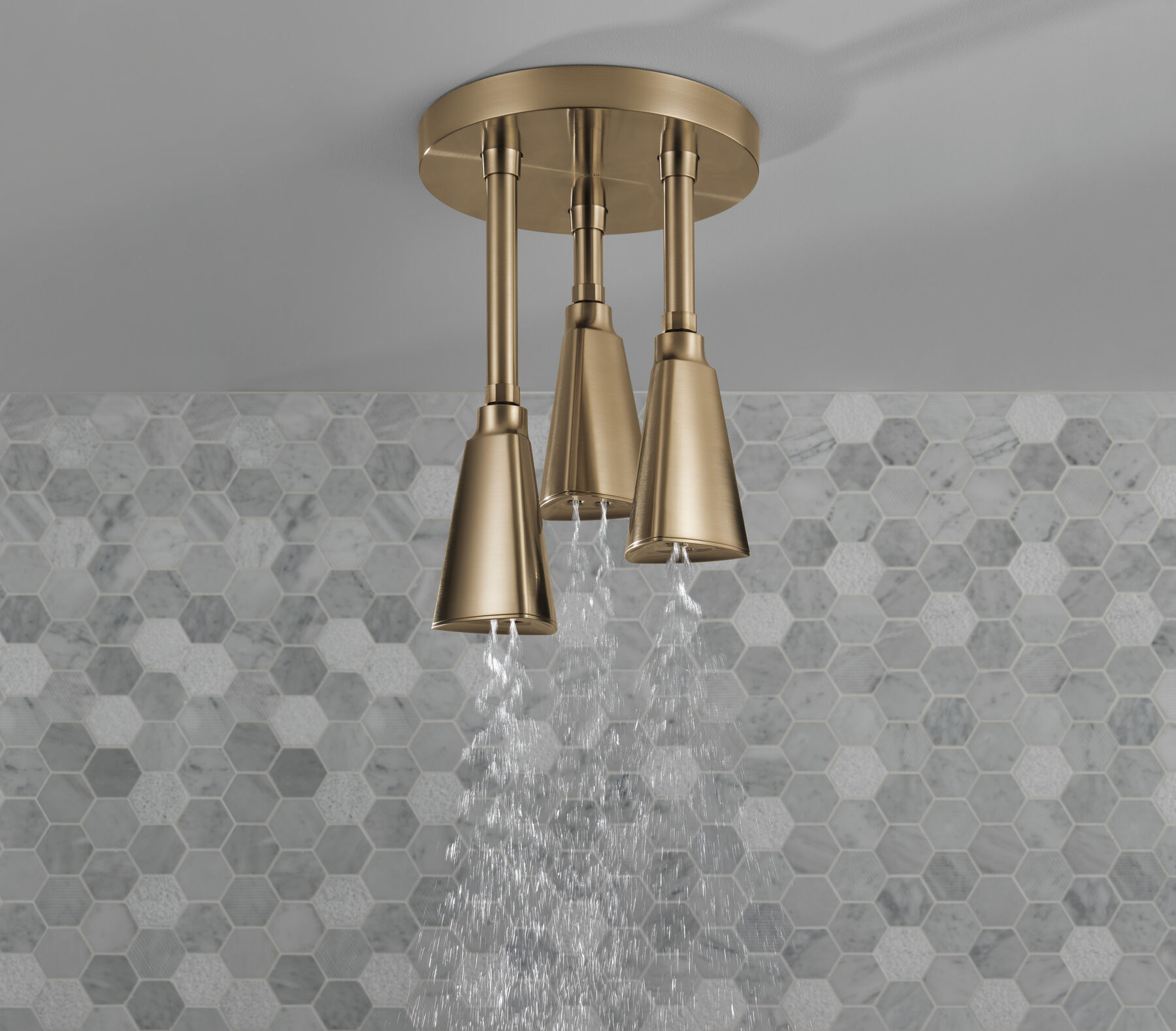 Regadera tipo lluvia colgante H2Okinetic®, imagen 1