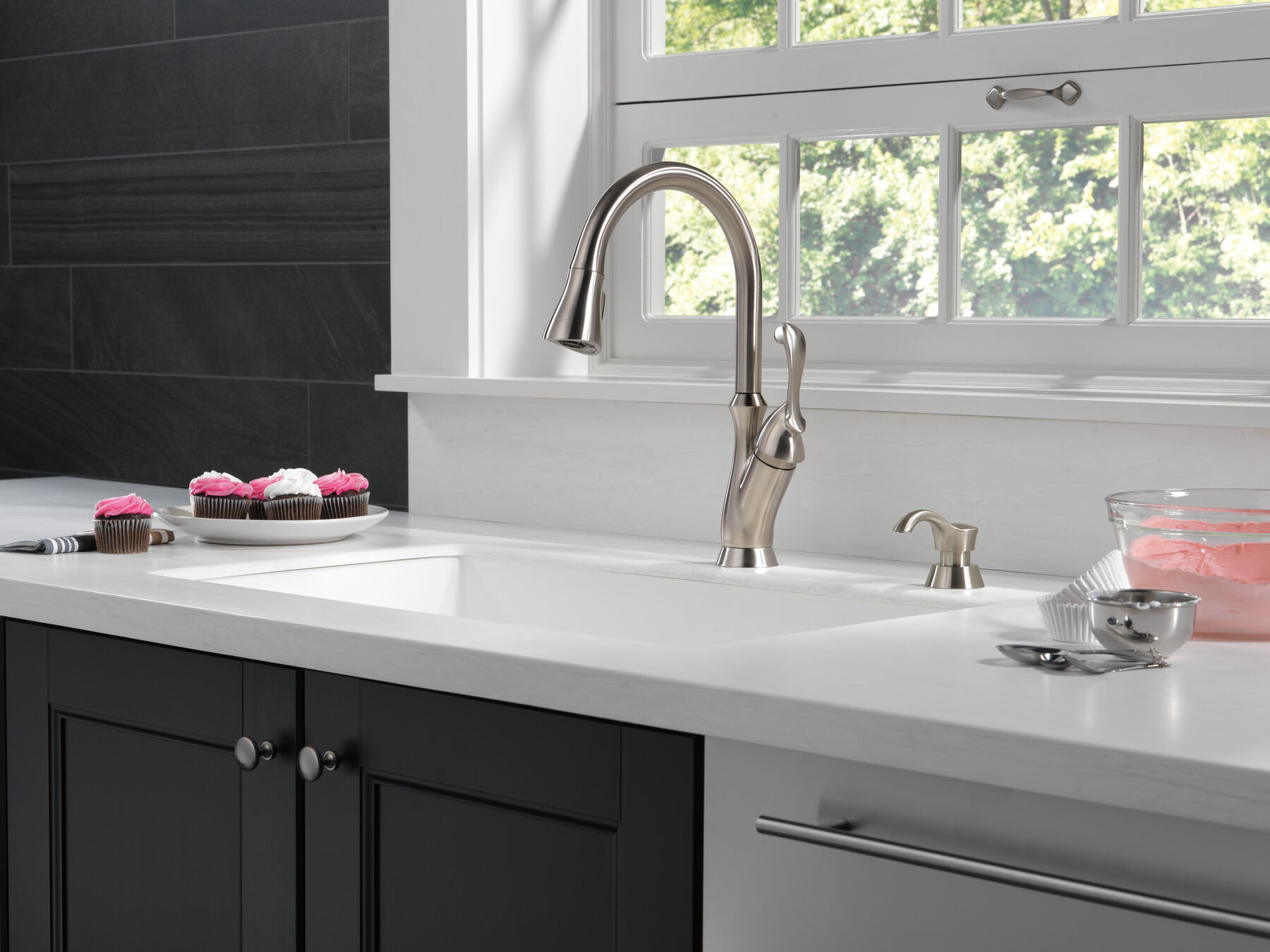 Llave para cocina monomando extensible con dispensador de jabón, imagen 1