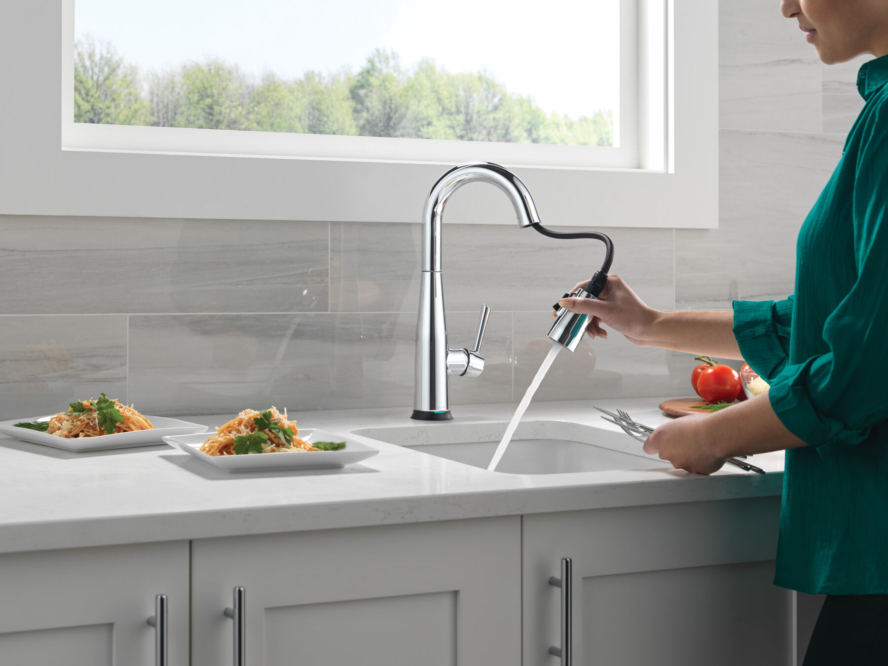 Touch2O® Bar / Prep Faucet with Touchless Technology, image 3