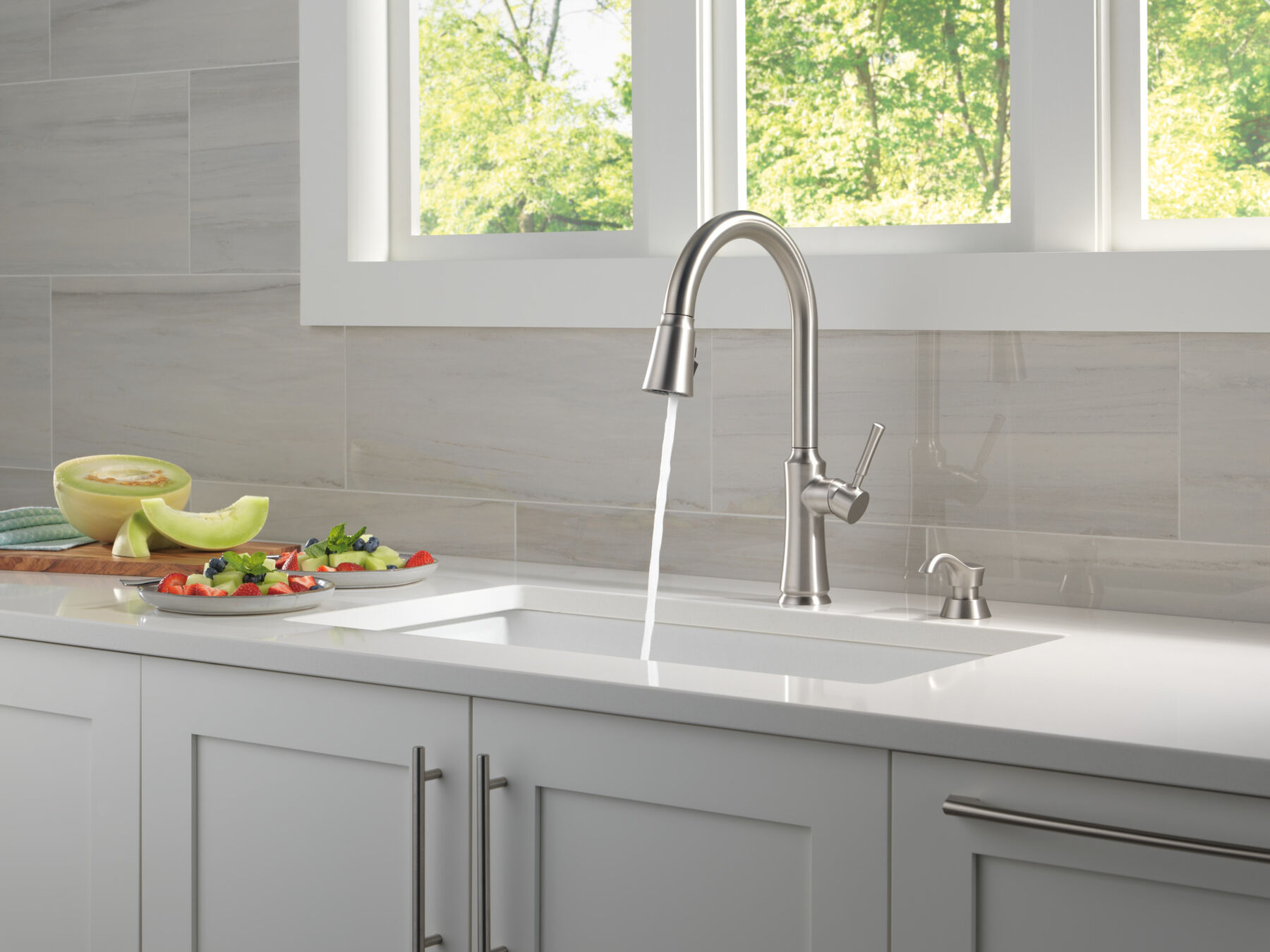 Llave para cocina monomando extensible con dispensador de jabón y tecnología ShieldSpray, imagen 8