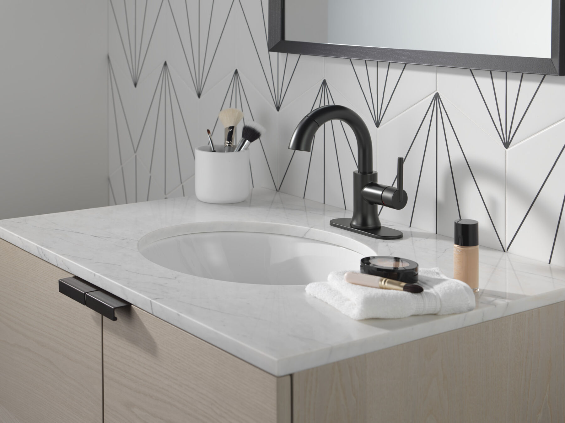 Single Handle Pull Down Bathroom Faucet (Recertified), image 3