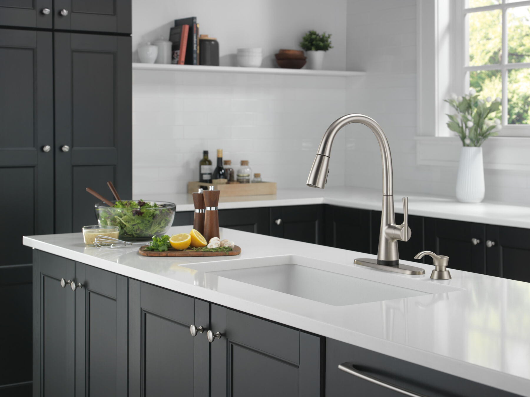 Single Handle Pull-Down Kitchen Faucet with Soap Dispenser and Touch<sub>2</sub>O® Technology, image 2