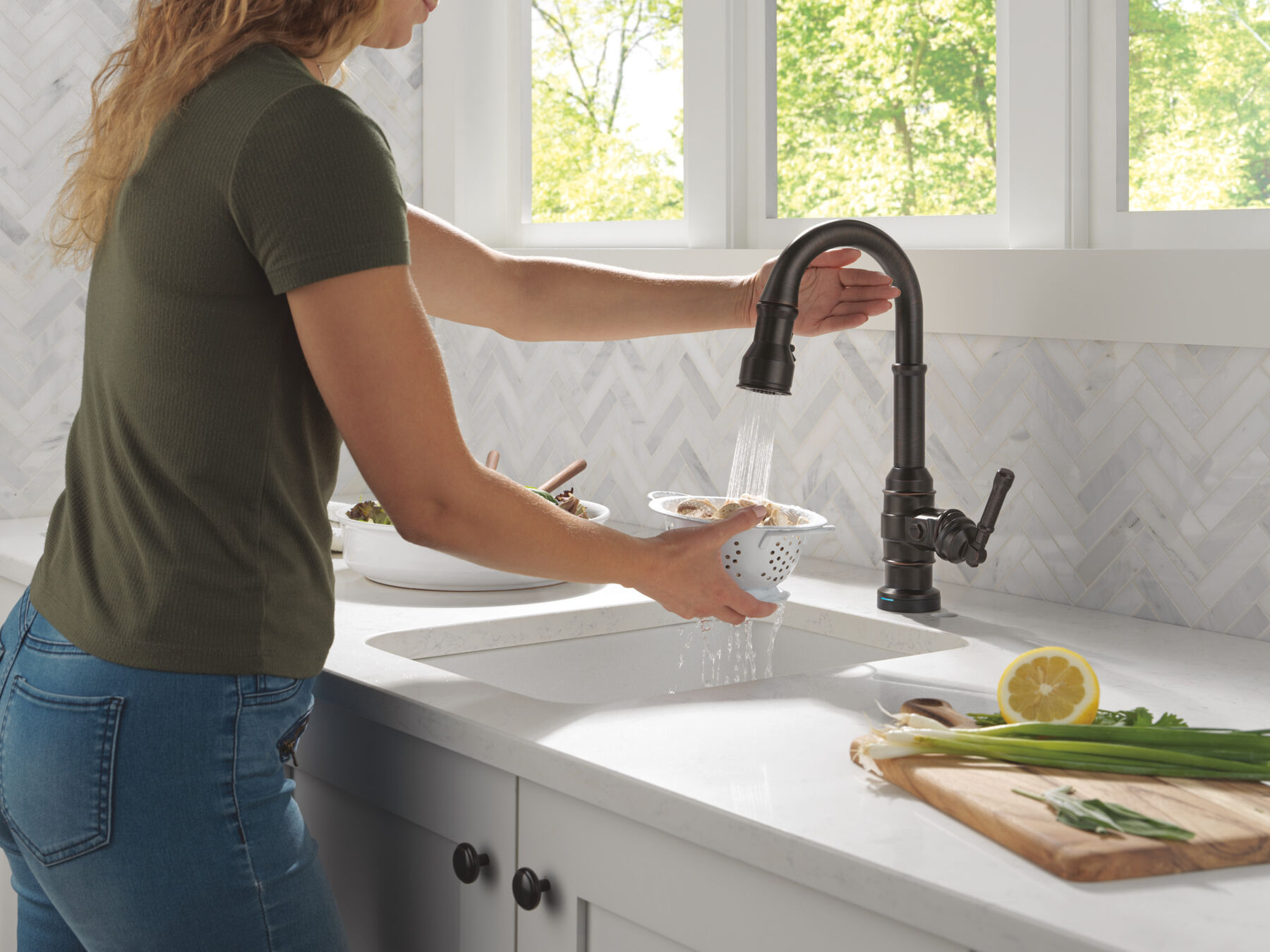 Touch2O® Bar / Prep Faucet with Touchless Technology, image 3