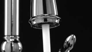 Imagen en miniatura de Colección para cocina Victorian<sup>®</sup> de Delta Faucet