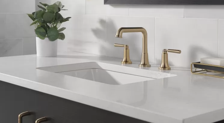 Llave para baño Saylor™ de Delta Faucet